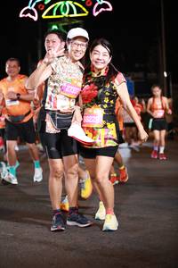 BIB: 27337, 68220
                            <button type="button" onclick="openModal(21606338)" class="btn btn-primary btn-sm float-right btn-popup" data-toggle="modal" data-target=".modal-high-quality">
                        <i class="fas fa-shopping-cart"></i> Add to Cart
                    </button>
                                            <button type="button" onclick="isThisMe(21606338, true)" class="btn btn-success btn-sm float-right btn-popup btn-isme hidden" data-toggle="tooltip" data-placement="bottom" title="นี่คือรูปของคุณใช่ไหม คลิกที่นี่เพื่อเอาเข้าอัลบั้ม">
                        <i class="fas fa-plus"></i> Add to album
                    </button>
                    <button type="button" onclick="isThisMe(21606338, false)" class="btn btn-warning btn-sm float-right btn-popup btn-isnotme hidden">
                        <i class="fas fa-ban"></i> Remove from album
                    </button>
